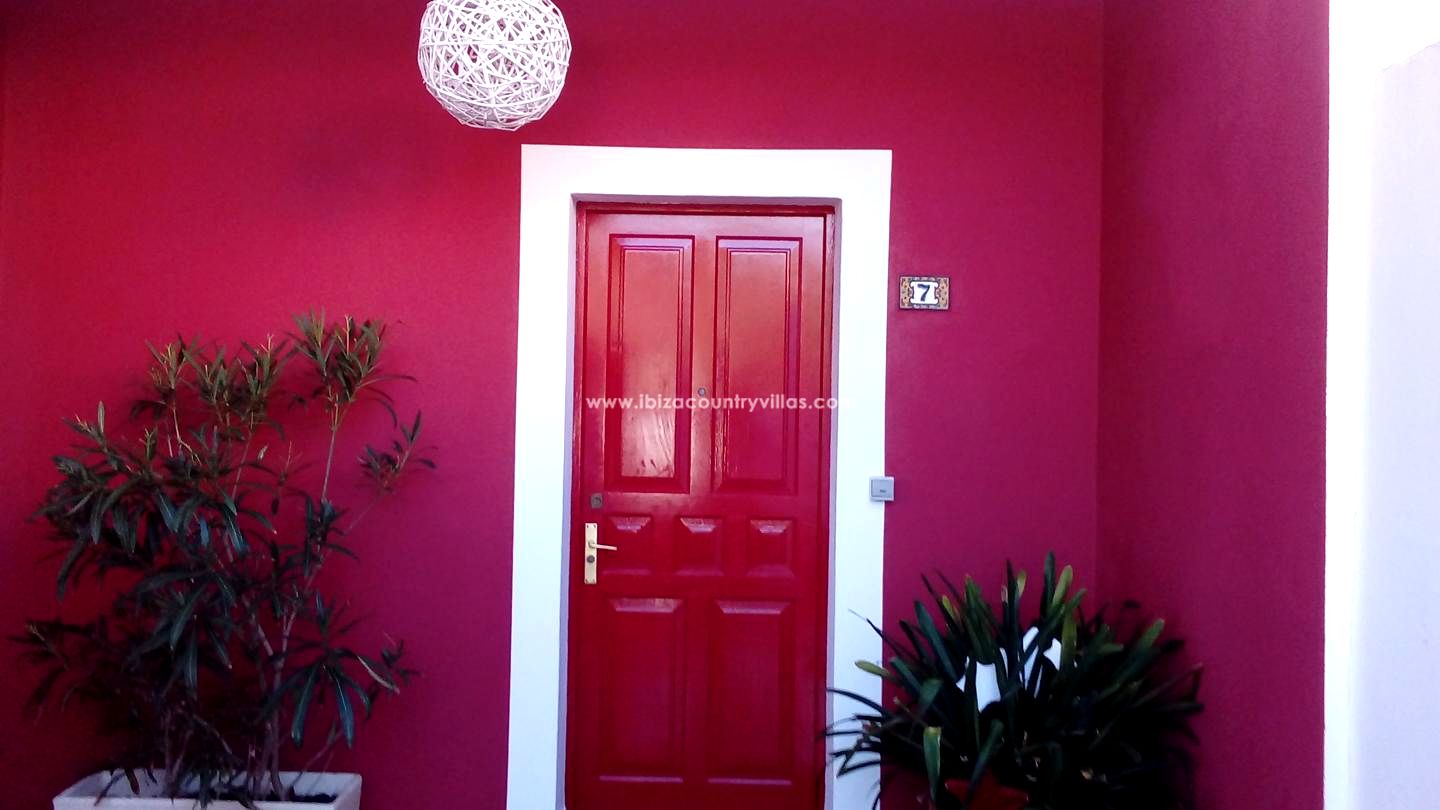 Propiedad única en el centro de Santa Eulalia, Ibiza