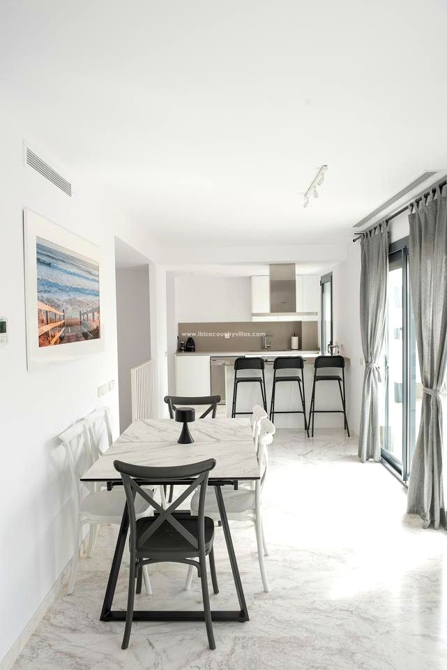 Foto 20 van Duplex penthouse apartment in Playa den Bossa