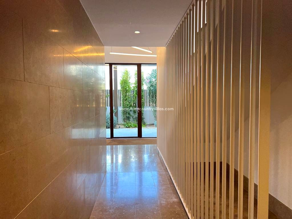 Foto 3 van Duplex penthouse apartment in Playa den Bossa
