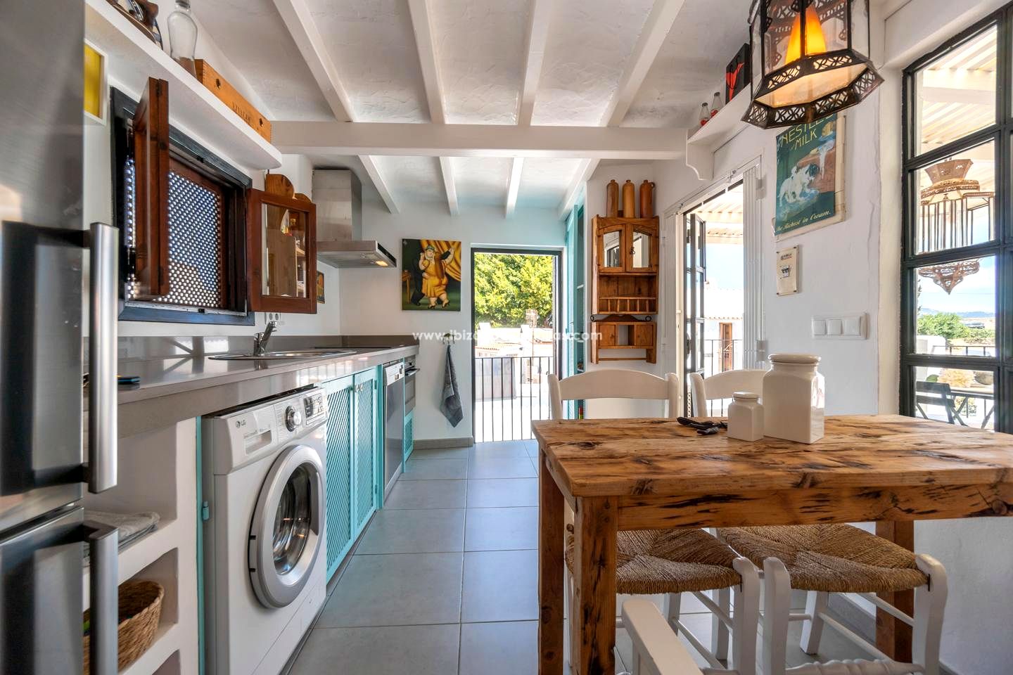 Foto 13 van Apartment with lots of charm situated in the heart of Dalt Vila