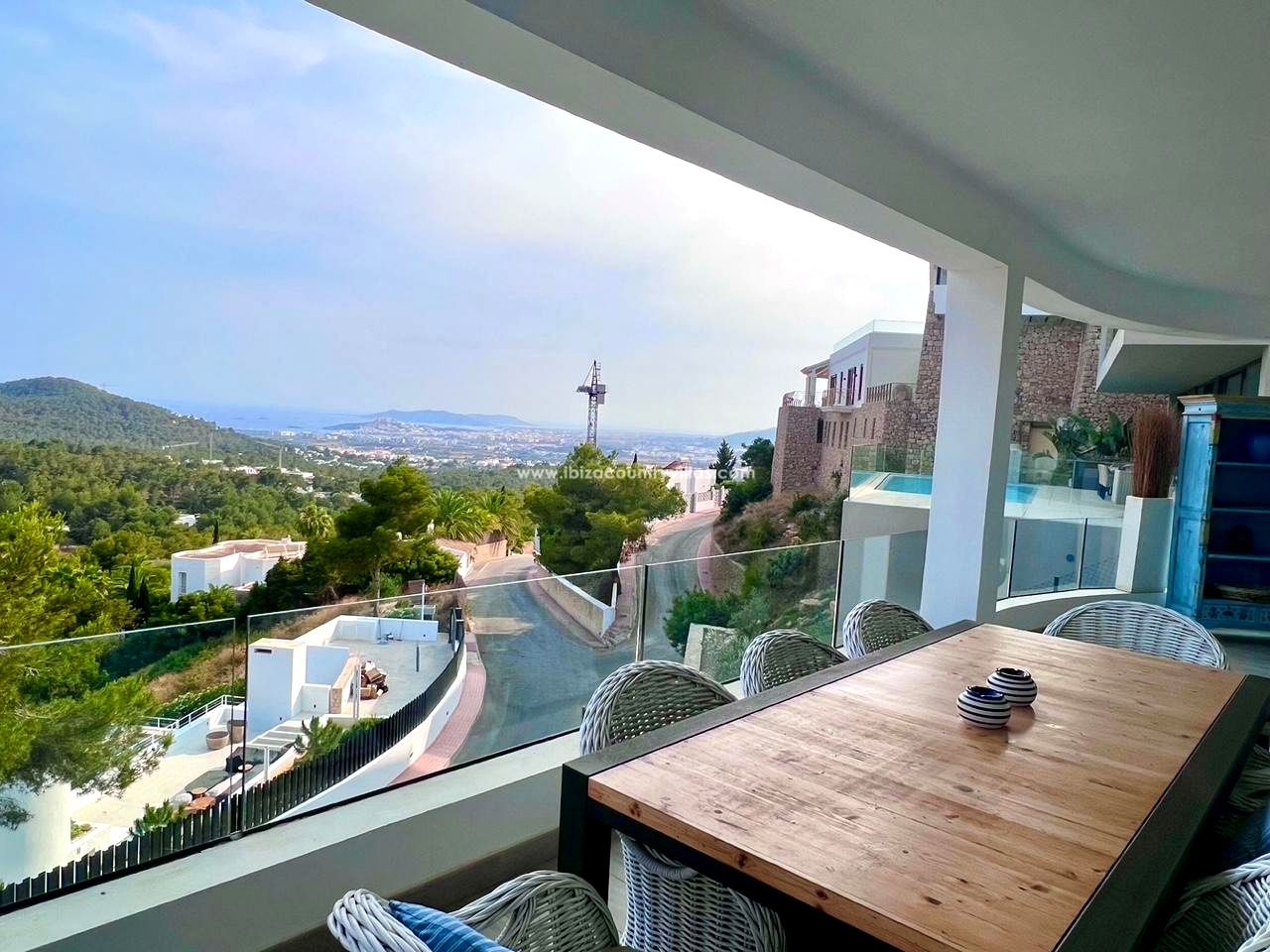 Foto 5 van Newly refurbished villa at the top of Can Furnet