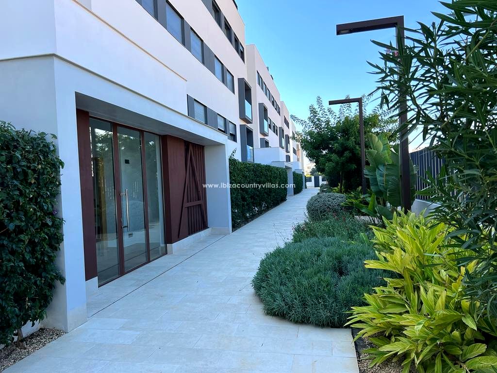 Foto 8 van Duplex penthouse apartment in Playa den Bossa