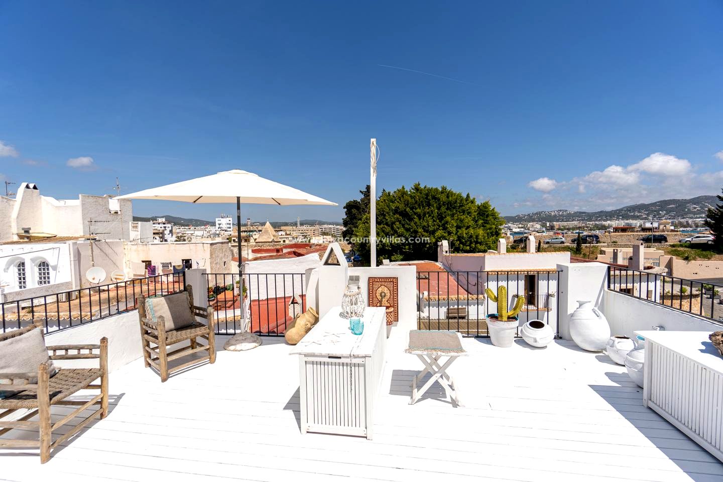 Foto 6 van Apartment with lots of charm situated in the heart of Dalt Vila