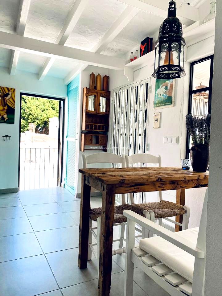 Foto 17 van Apartment with lots of charm situated in the heart of Dalt Vila