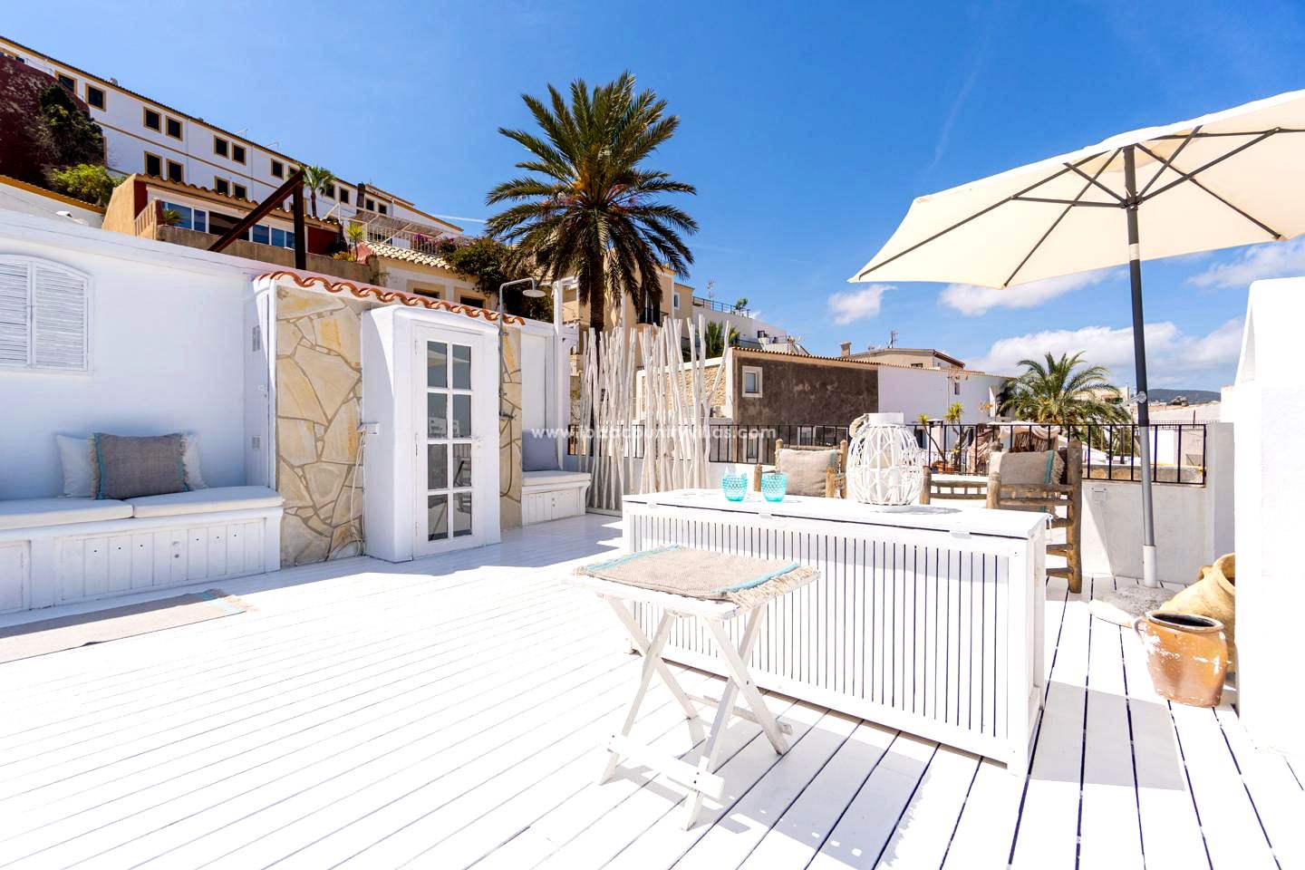 Foto 4 van Apartment with lots of charm situated in the heart of Dalt Vila