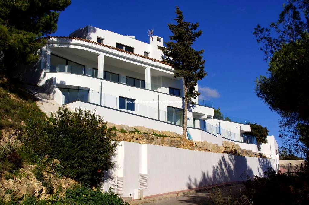 Foto 6 van Newly refurbished villa at the top of Can Furnet