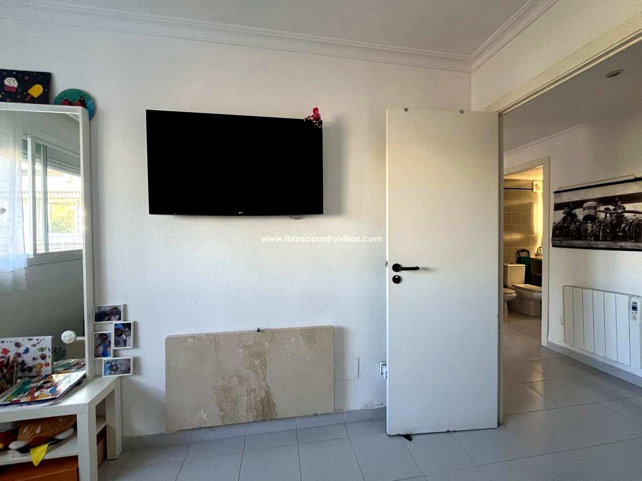 Foto 22 van Charming Two-Bedroom Apartment in Marina Botafoch