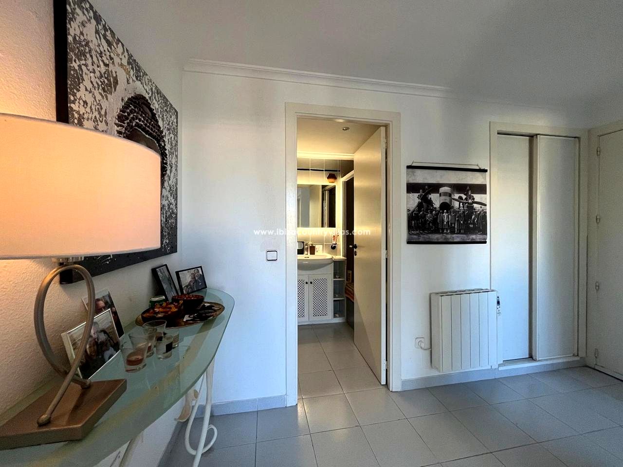 Foto 11 van Charming Two-Bedroom Apartment in Marina Botafoch