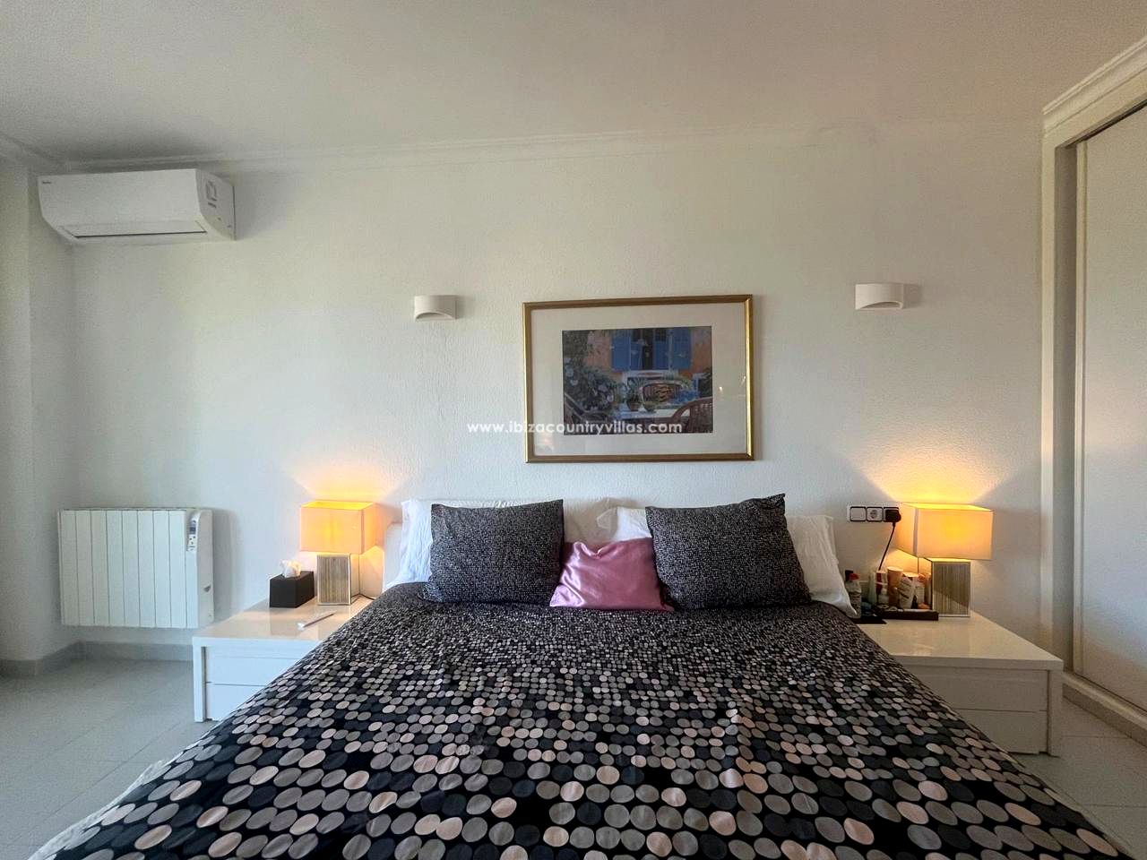 Foto 16 van Charming Two-Bedroom Apartment in Marina Botafoch